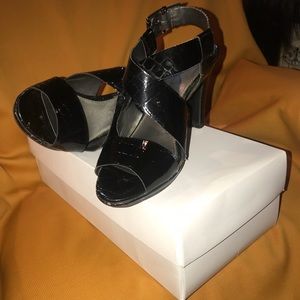 Black heel sandals